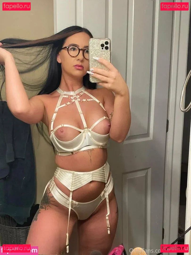Megan Nicole Onlyfans Photo Gallery 