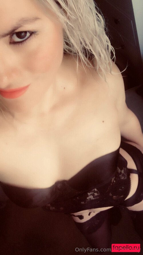 aktahly Nude Onlyfans Photo 30