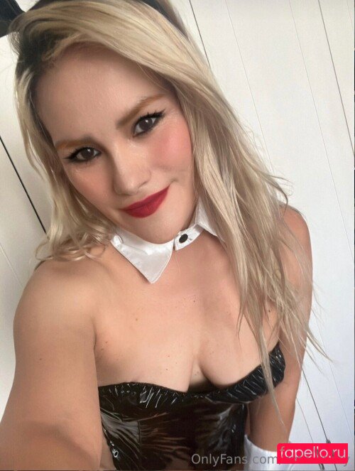 aktahly Nude Onlyfans Photo 14