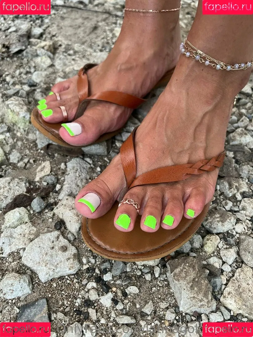 latinagoldensoles Onlyfans Photo Gallery 