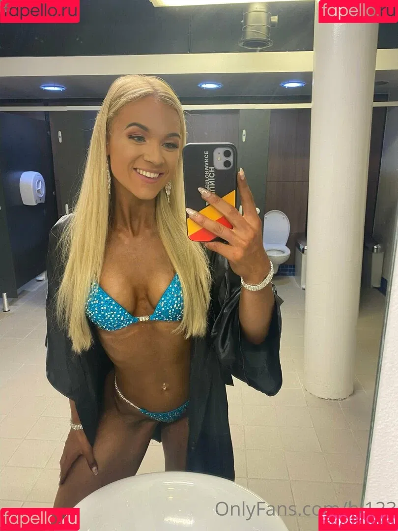hj123 Onlyfans Photo Gallery 