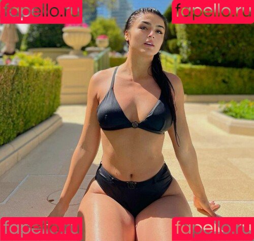 Lee Hee Express Onlyfans Photo Gallery 