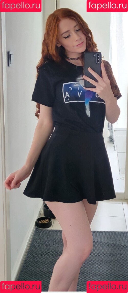 Lee Hee Express Onlyfans Photo Gallery 