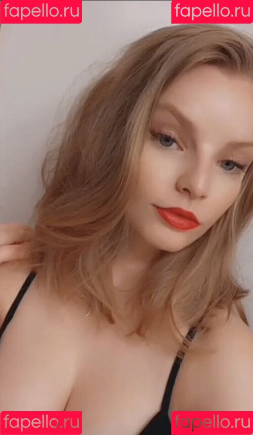 Lee Hee Express Onlyfans Photo Gallery 