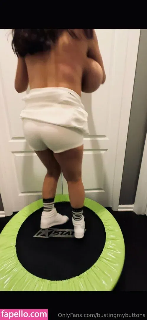 BustingMyButtons Onlyfans Photo Gallery 