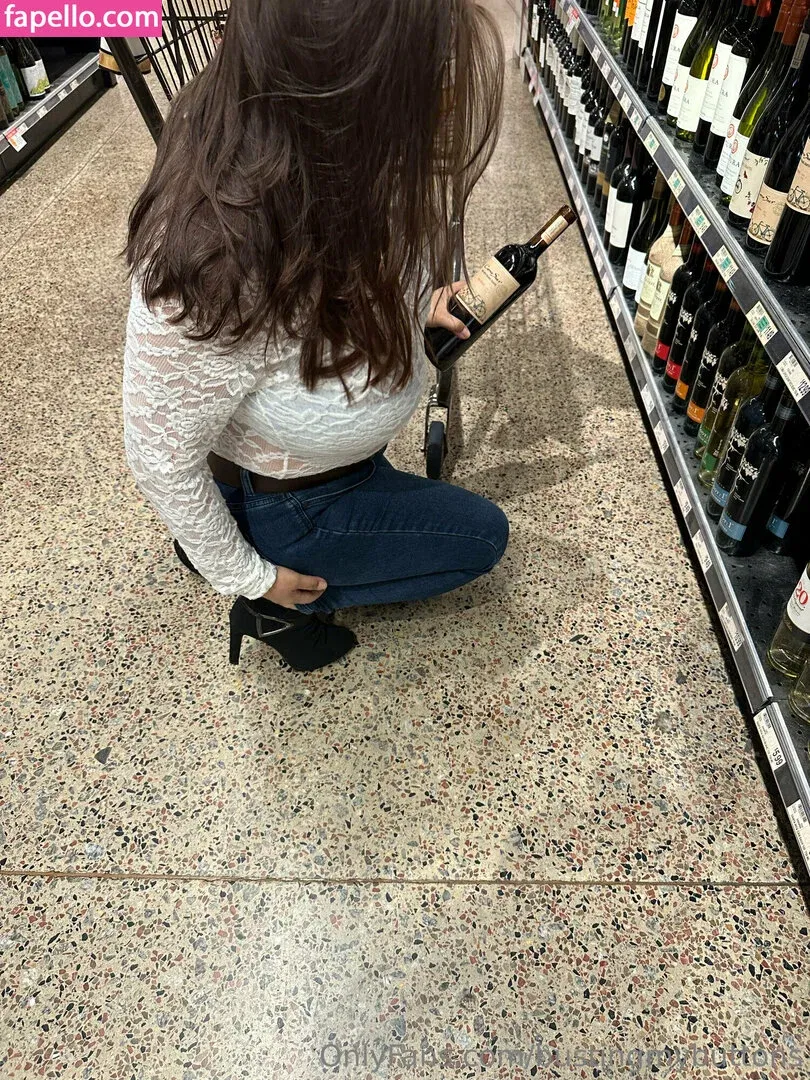 BustingMyButtons Onlyfans Photo Gallery 