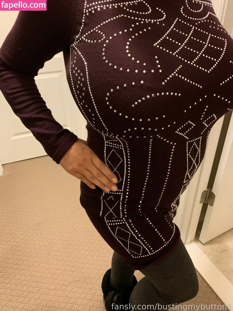 BustingMyButtons Onlyfans Photo Gallery 