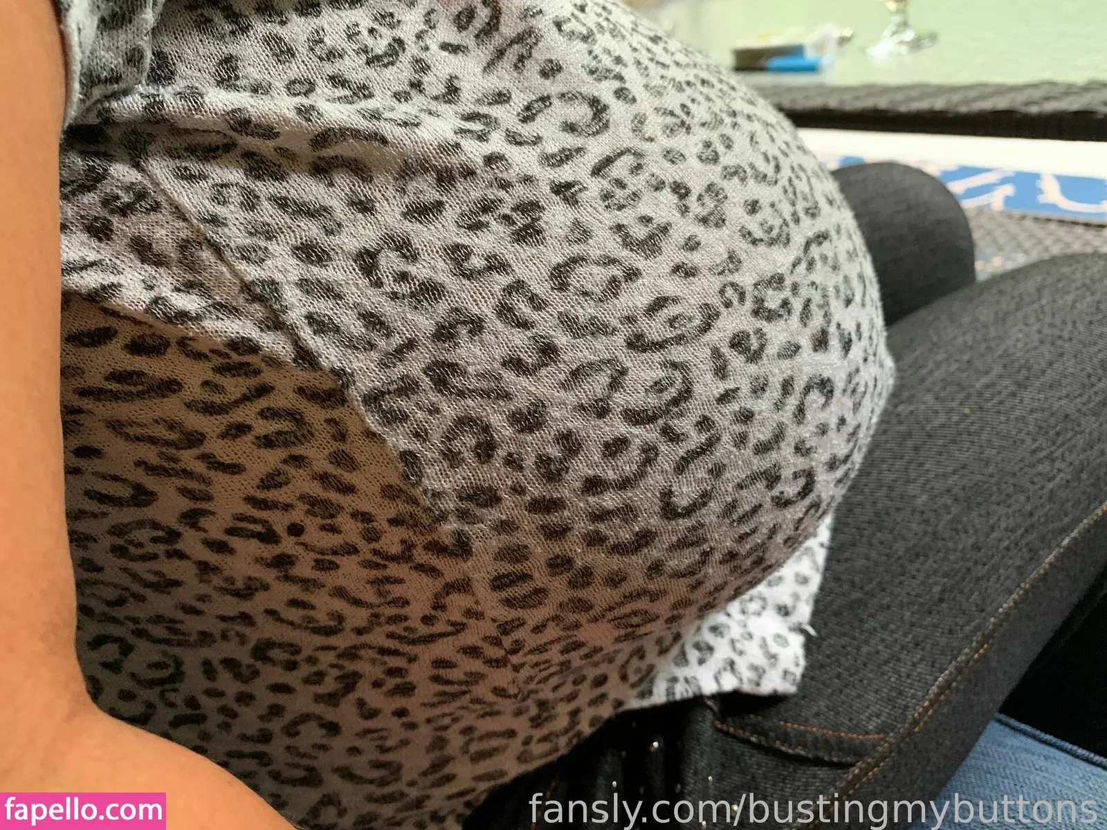 BustingMyButtons Onlyfans Photo Gallery 