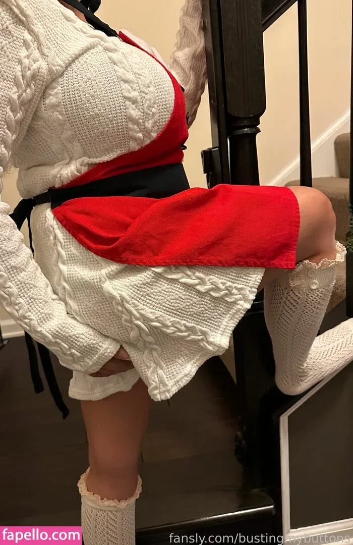 BustingMyButtons Onlyfans Photo Gallery 