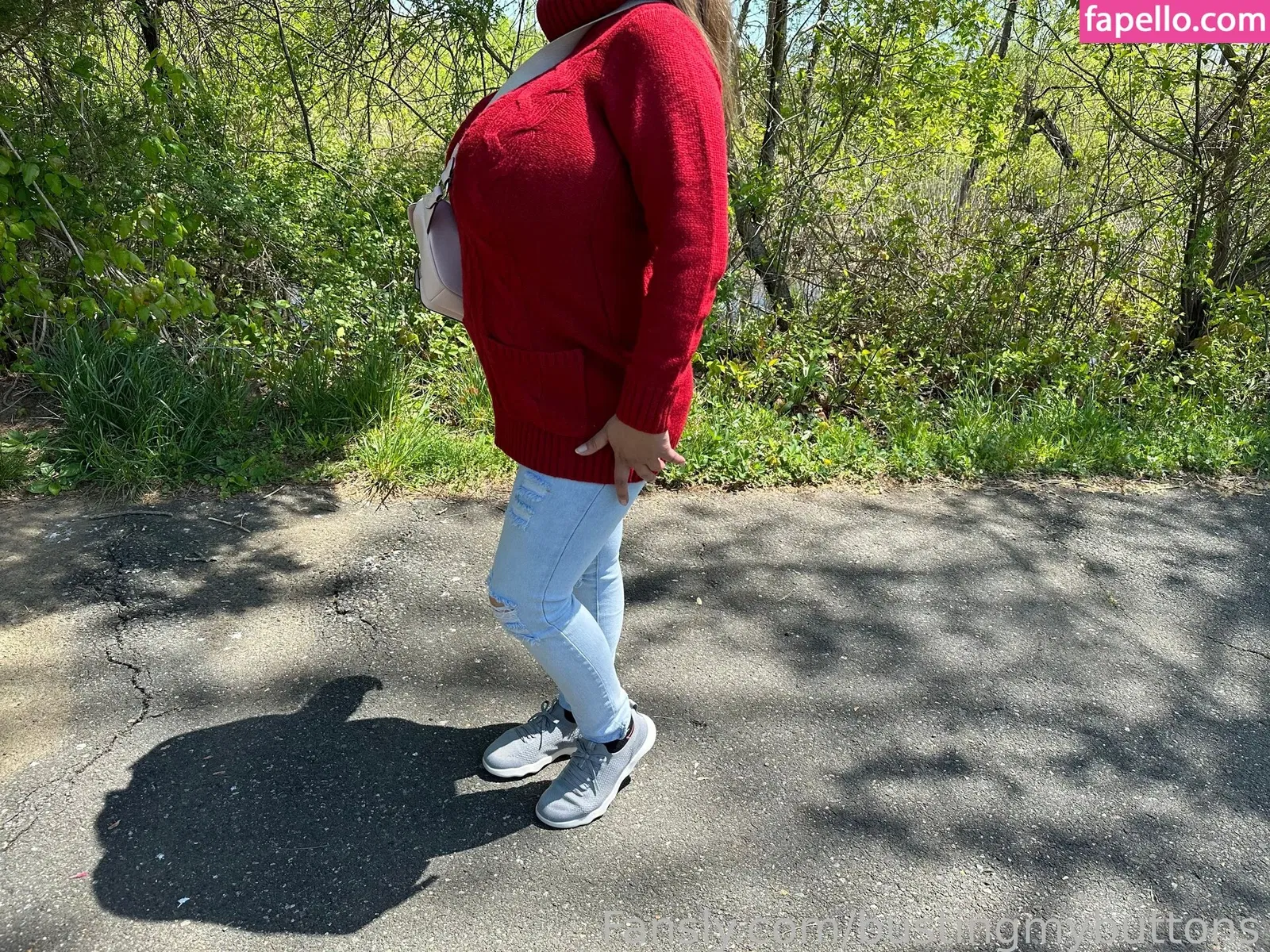 BustingMyButtons Onlyfans Photo Gallery 