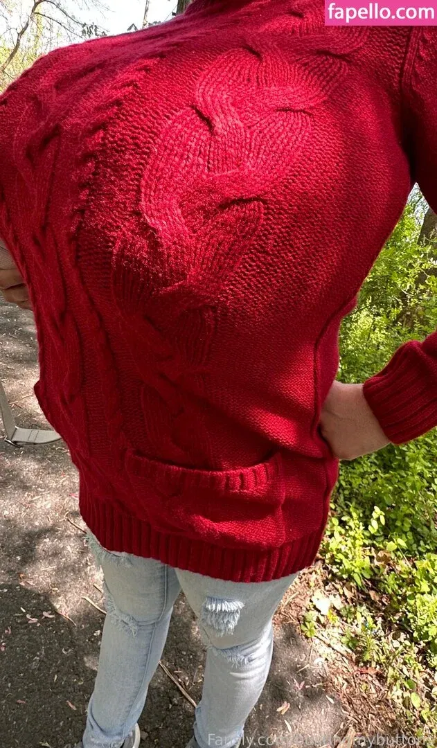 BustingMyButtons Onlyfans Photo Gallery 