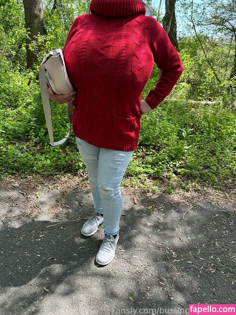 BustingMyButtons Onlyfans Photo Gallery 