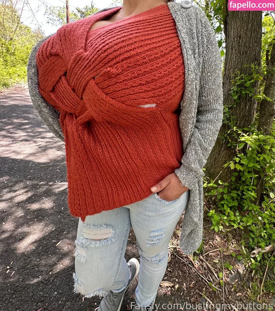 BustingMyButtons Onlyfans Photo Gallery 