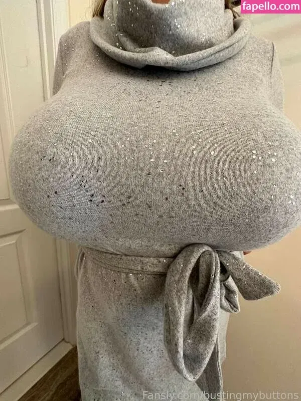 BustingMyButtons Onlyfans Photo Gallery 