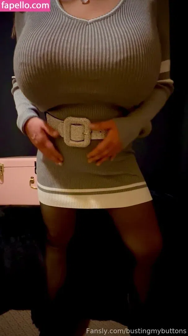 BustingMyButtons Onlyfans Photo Gallery 