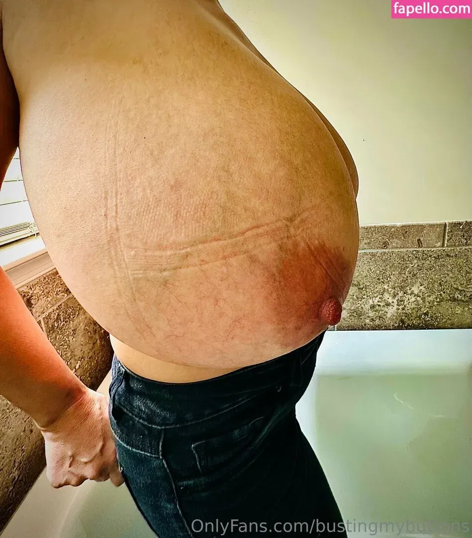 BustingMyButtons Onlyfans Photo Gallery 