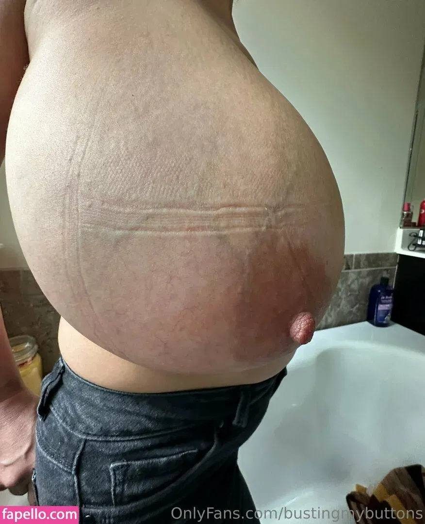 BustingMyButtons Onlyfans Photo Gallery 