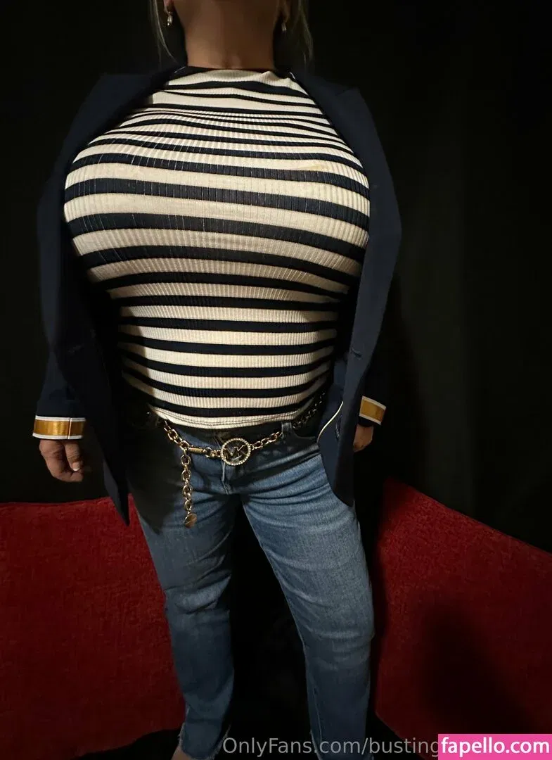 BustingMyButtons Onlyfans Photo Gallery 