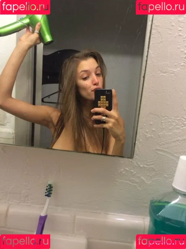 Alyssa Arce Onlyfans Photo Gallery 