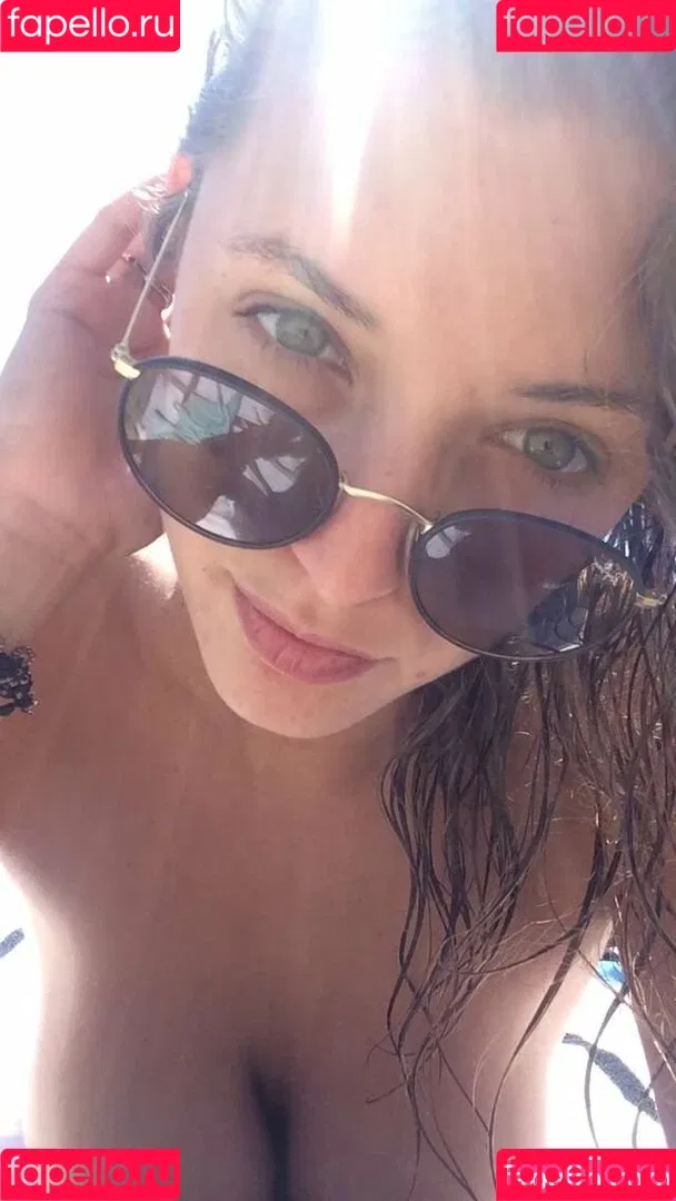Alyssa Arce Onlyfans Photo Gallery 
