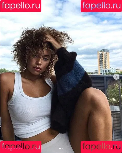Lara_never_laura Onlyfans Photo Gallery 