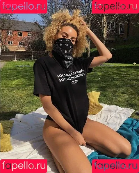 Lara_never_laura Onlyfans Photo Gallery 
