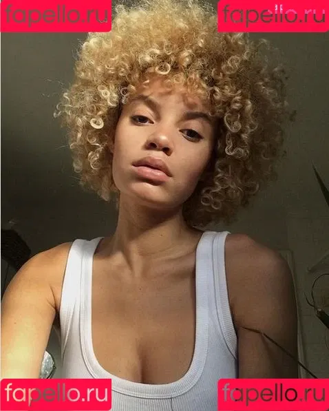 Lara_never_laura Onlyfans Photo Gallery 