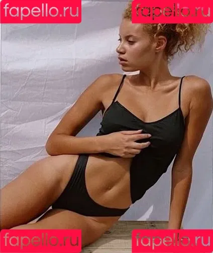 Lara_never_laura Onlyfans Photo Gallery 