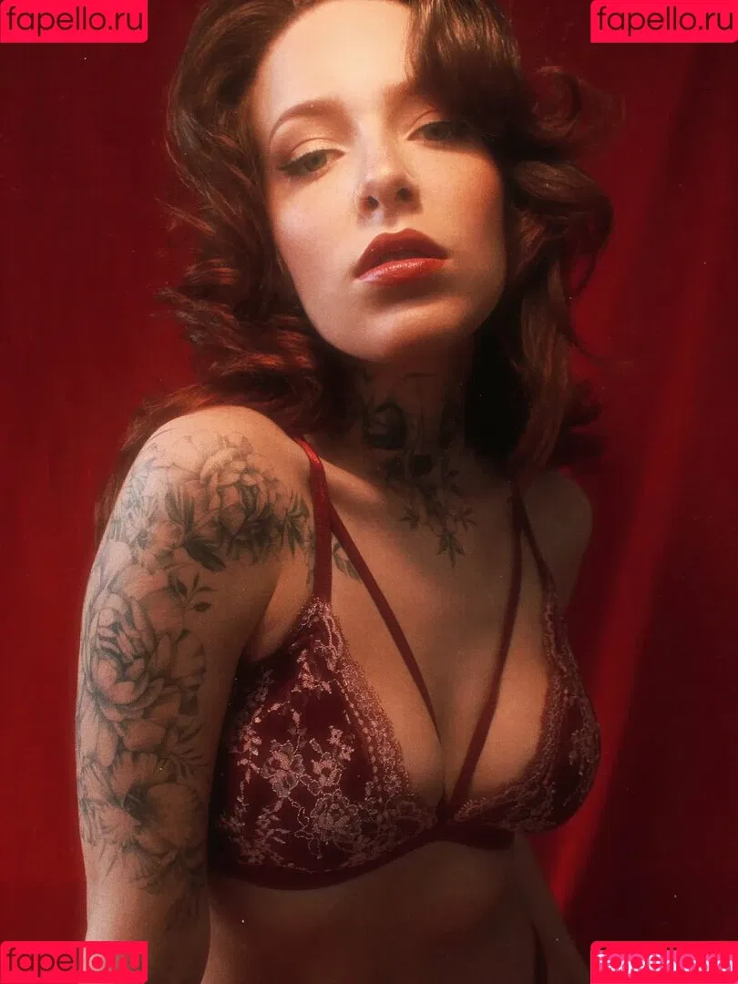 Oriana Valentine Onlyfans Photo Gallery 