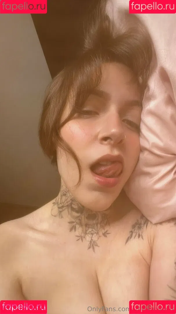 Oriana Valentine Onlyfans Photo Gallery 