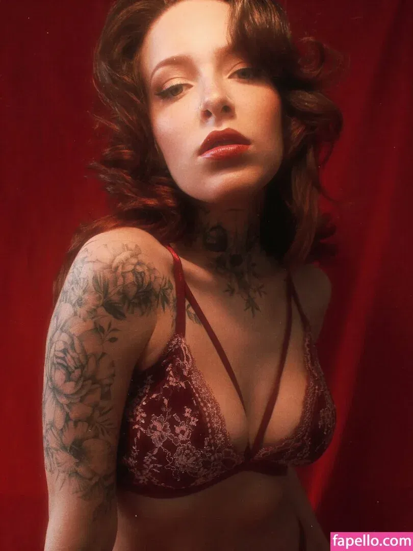 Oriana Valentine Onlyfans Photo Gallery 