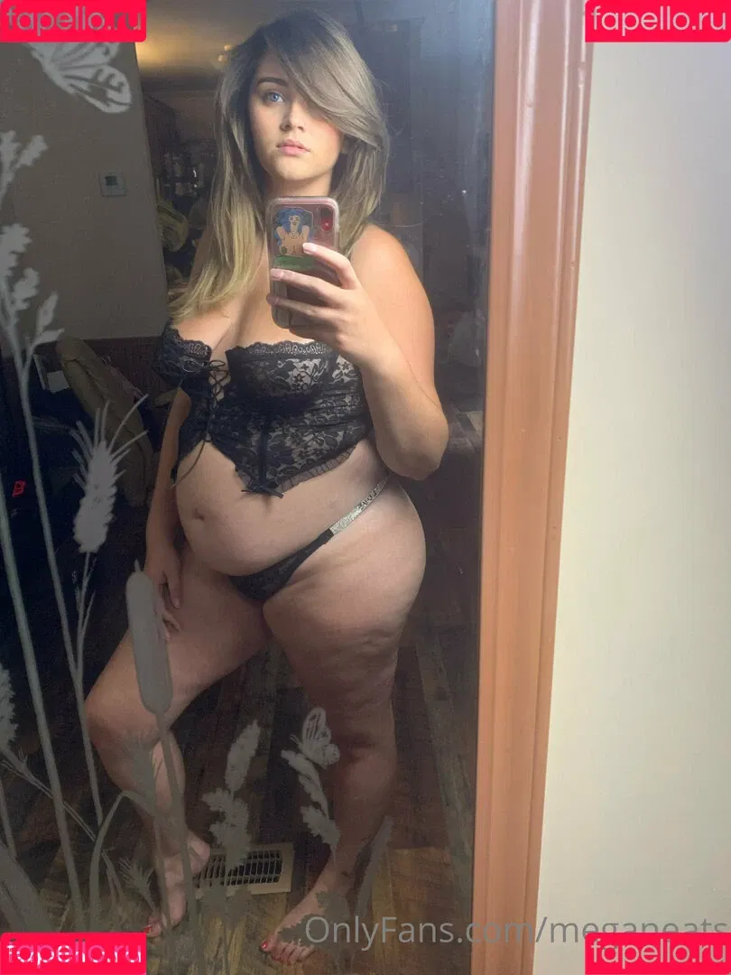 meganeats Onlyfans Photo Gallery 