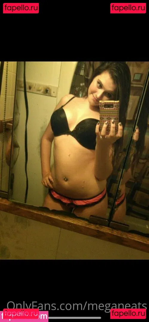meganeats Onlyfans Photo Gallery 