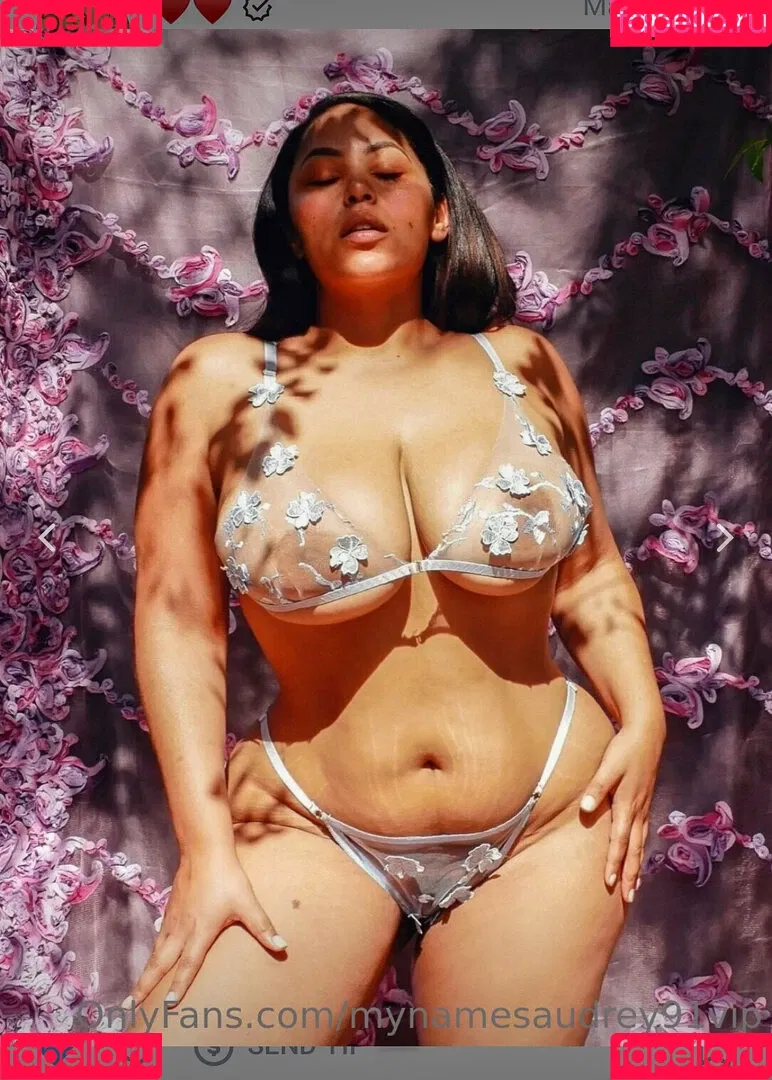 Audrey Littie Onlyfans Photo Gallery 