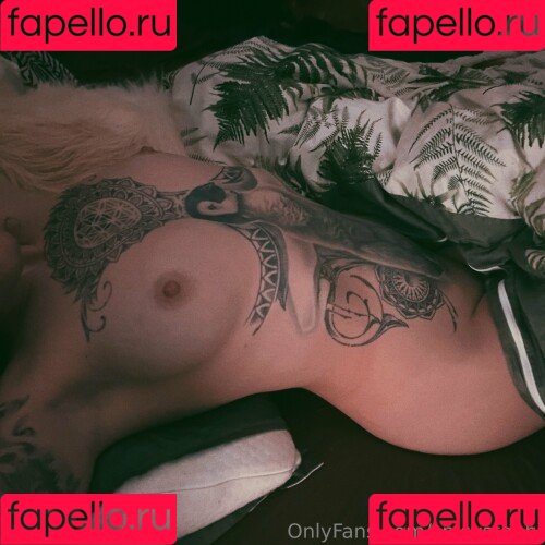 Stephi Lee Onlyfans Photo Gallery 