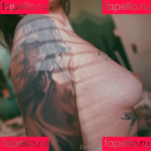 Stephi Lee Onlyfans Photo Gallery 