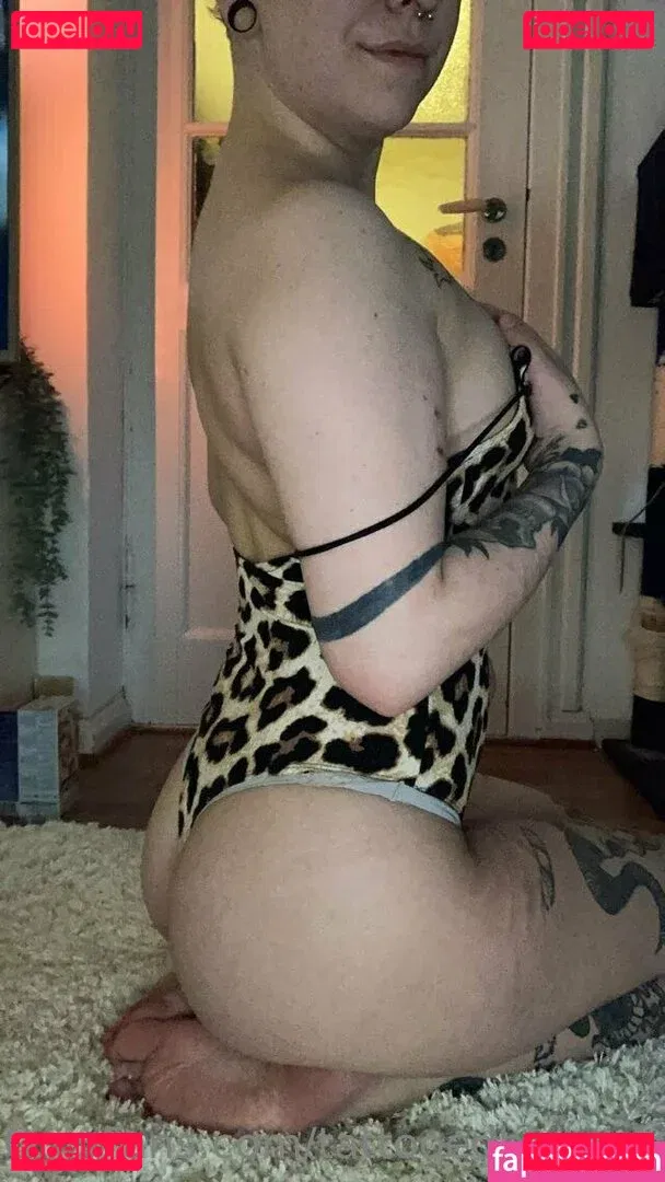 tattooedbiatchfree Onlyfans Photo Gallery 