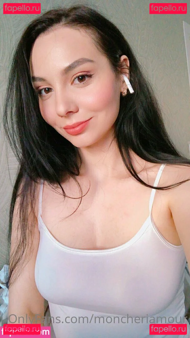 moncheriamour Onlyfans Photo Gallery 