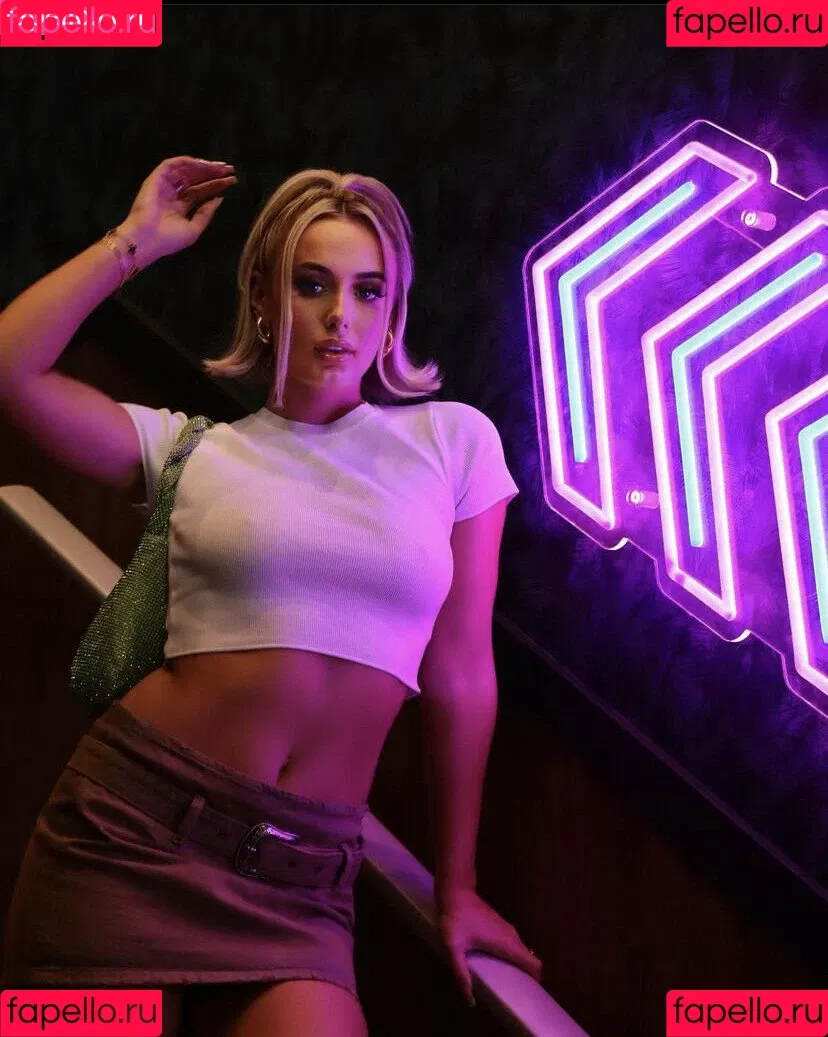 Millie Grace Court Onlyfans Photo Gallery 