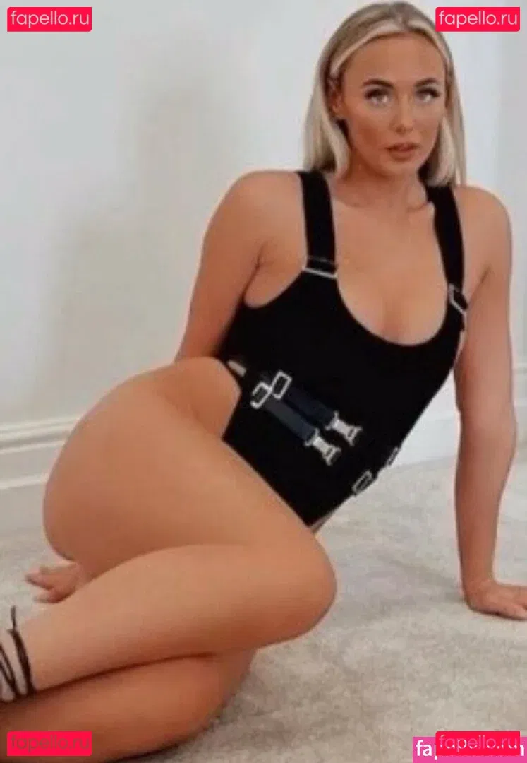 Millie Grace Court Onlyfans Photo Gallery 