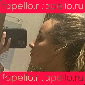 teannatrump Onlyfans Photo Gallery 