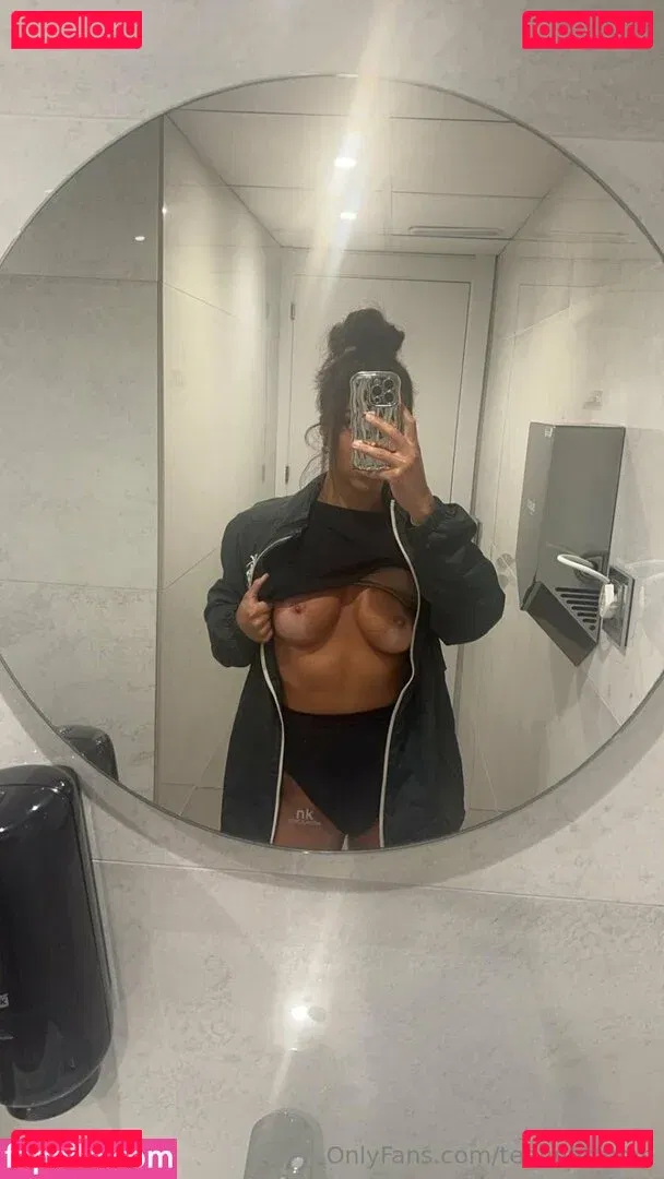 teannatrump Onlyfans Photo Gallery 