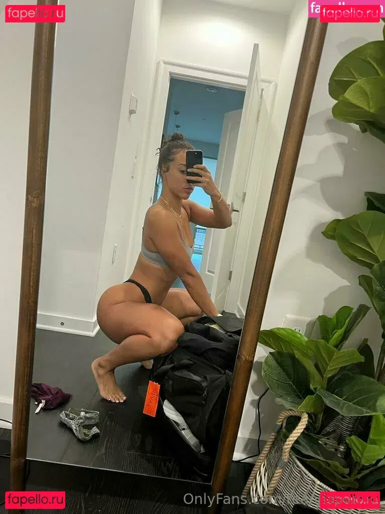teannatrump Onlyfans Photo Gallery 