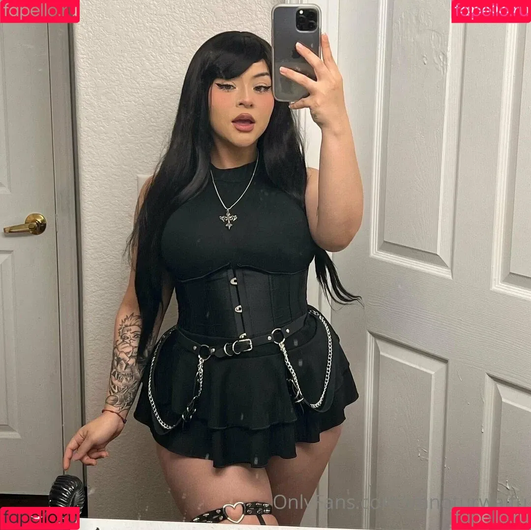 imnoturwaifu Onlyfans Photo Gallery 
