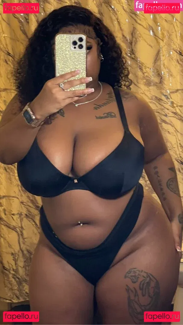 imnoturwaifu Onlyfans Photo Gallery 