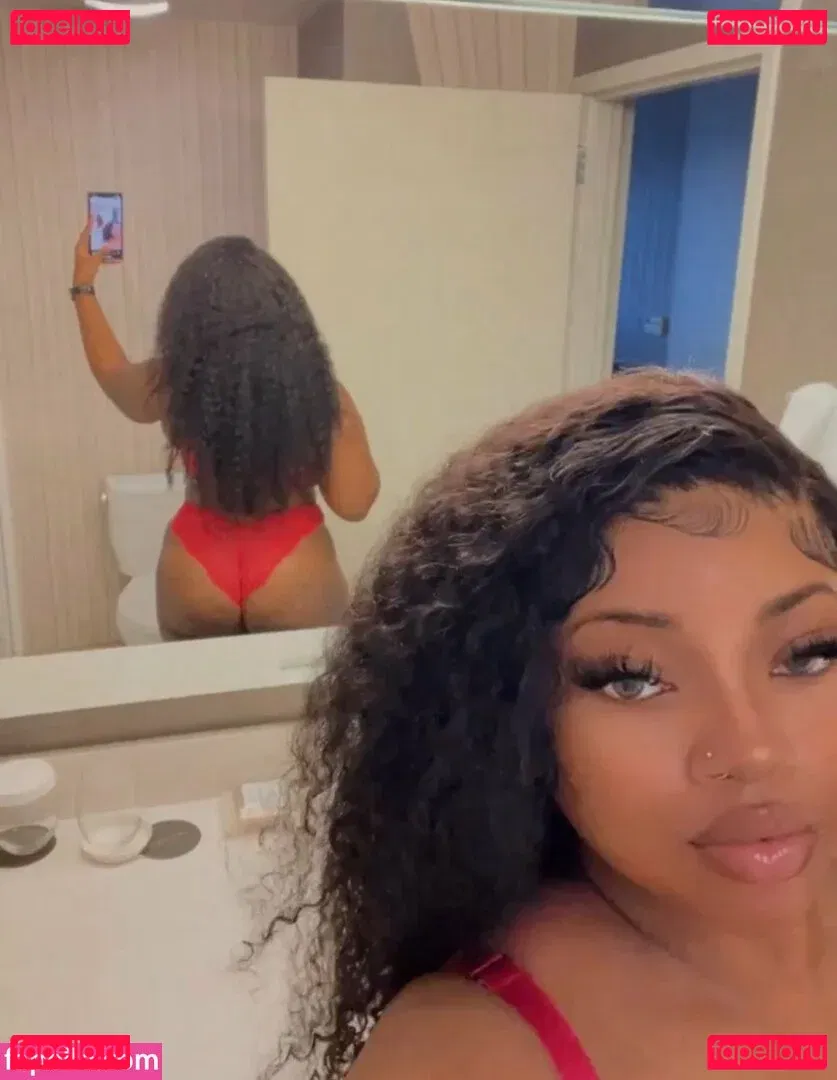 imnoturwaifu Onlyfans Photo Gallery 