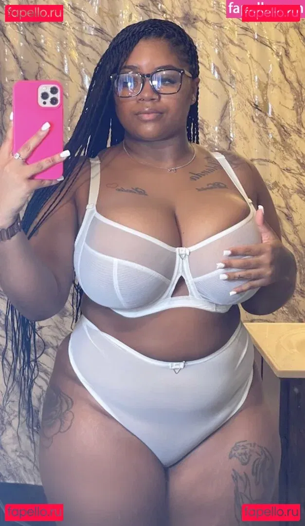 imnoturwaifu Onlyfans Photo Gallery 