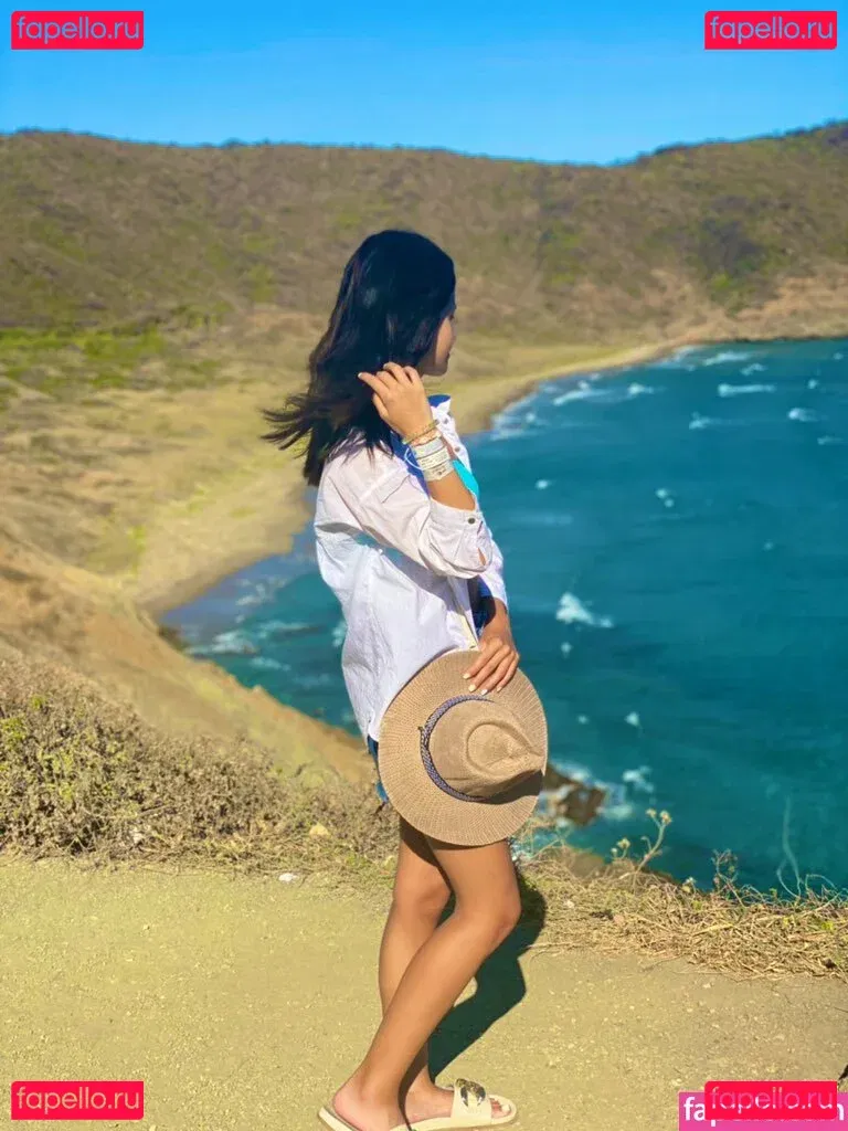 carolcor21 Onlyfans Photo Gallery 