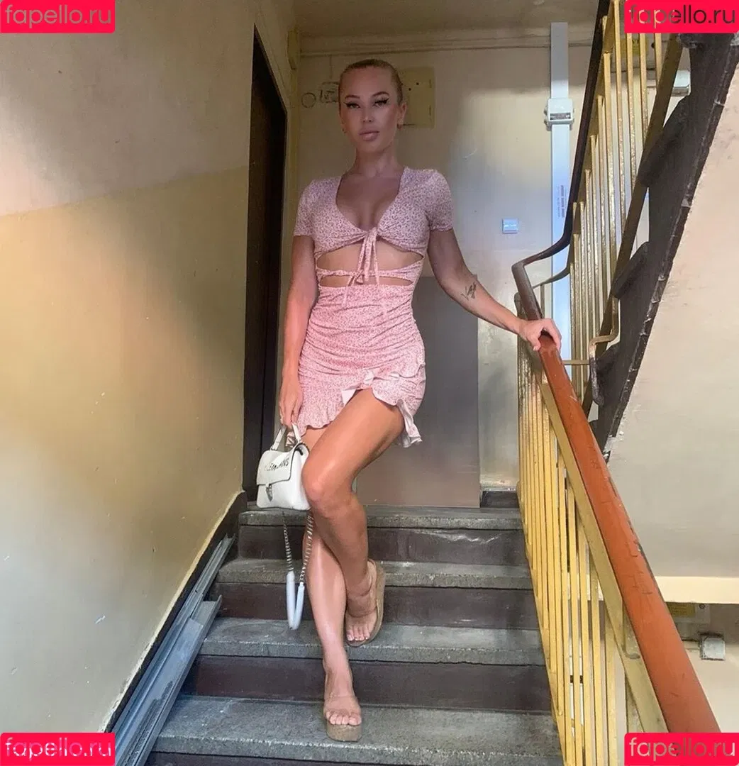 Rozyczka86 Onlyfans Photo Gallery 
