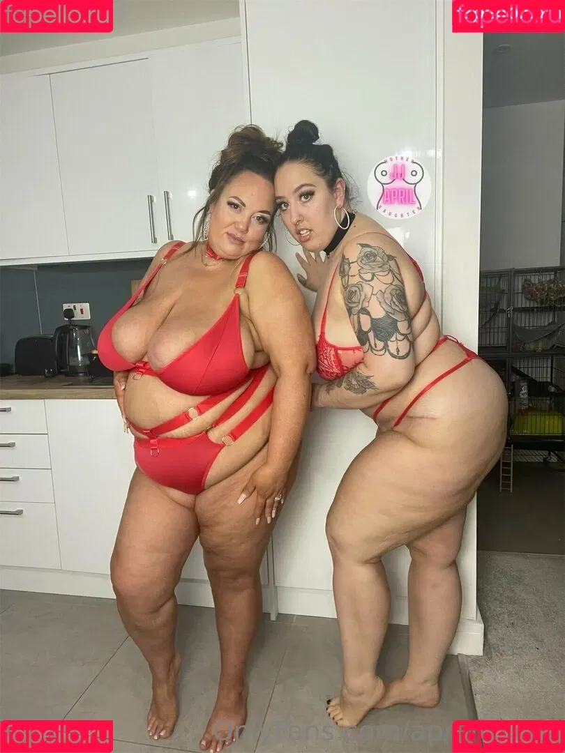 aprilfoxxxx Onlyfans Photo Gallery 